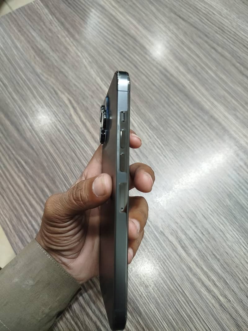 iphone 13pro max 2