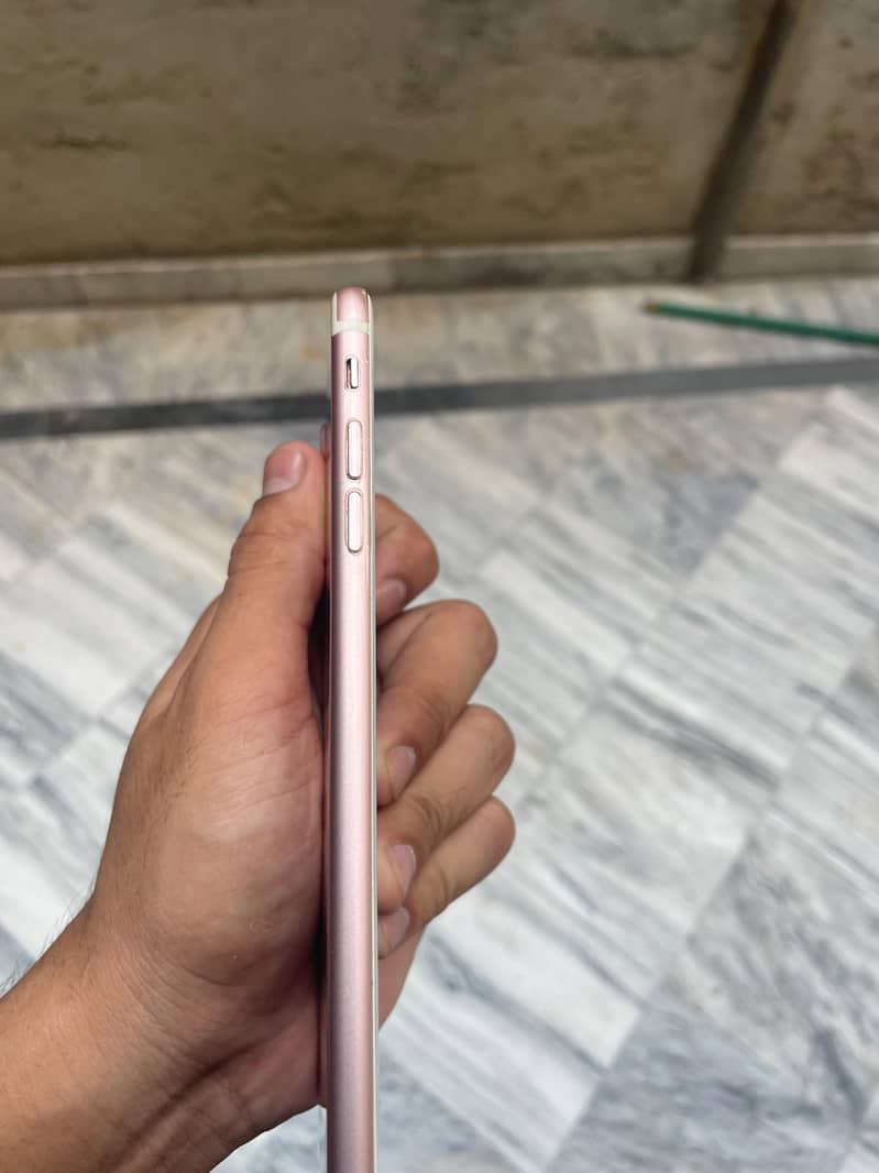 Apple iPhone 7 Plus 32GB | PTA Approved | Excellent Condition 2