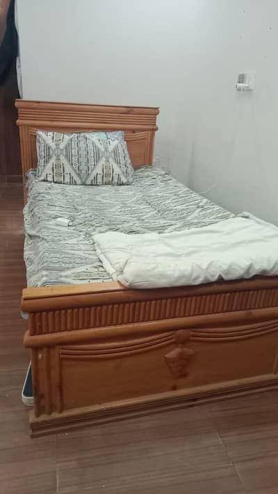 2 single beds
