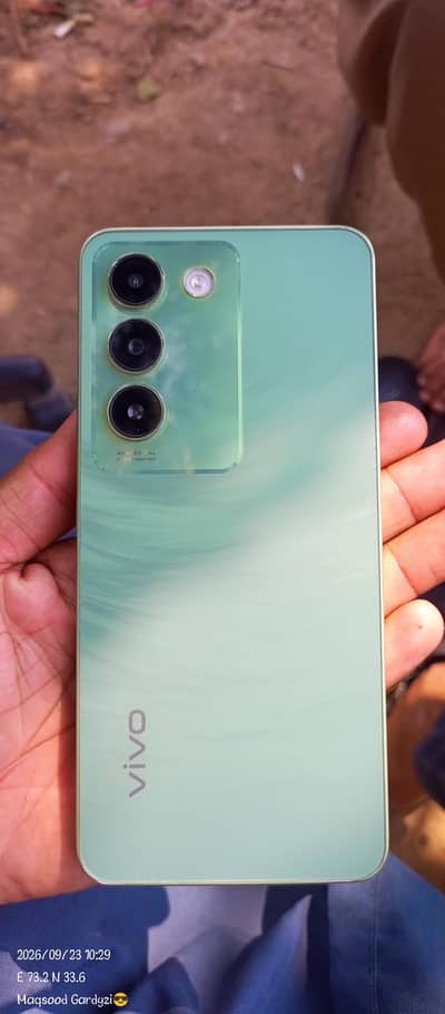 Vivo Y100