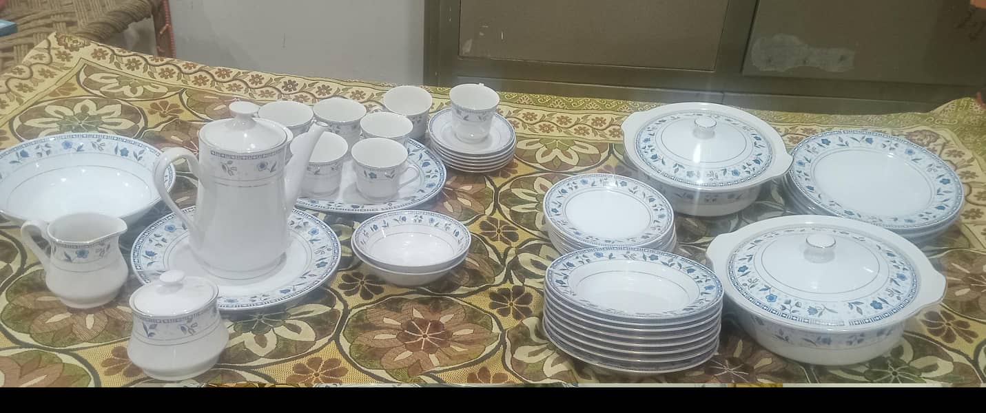 dinner set 0
