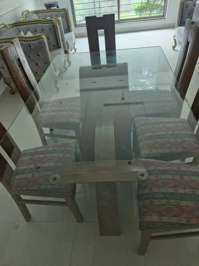 6 seater Dining Table for Sale in Askari 11