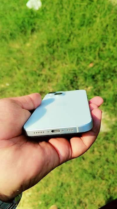 Apple iPhone 15