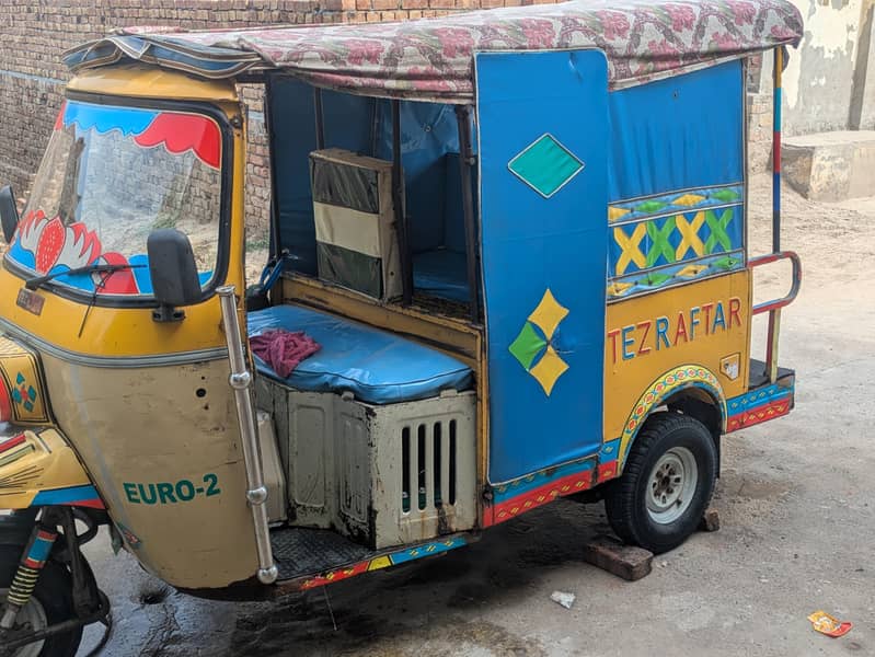 رکشہ برائے فروخت — 7