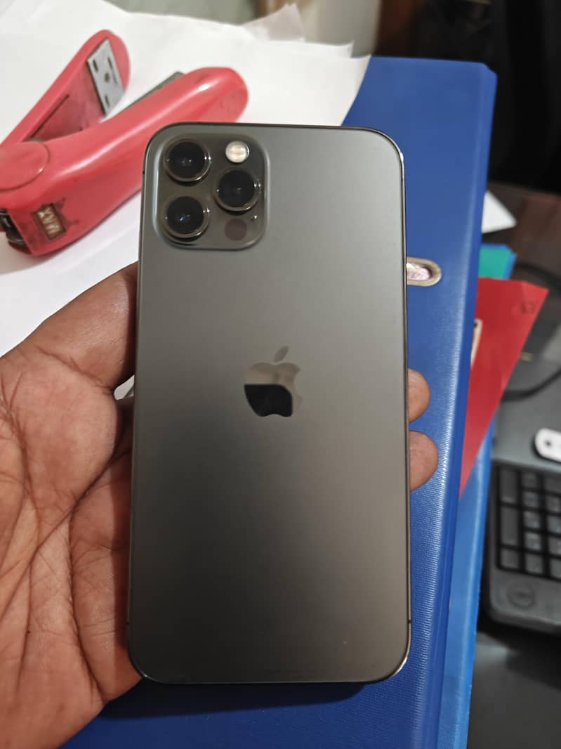 Apple iPhone 12 Pro 4