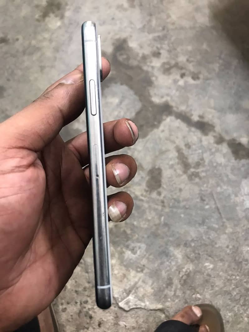 Apple iPhone X 1