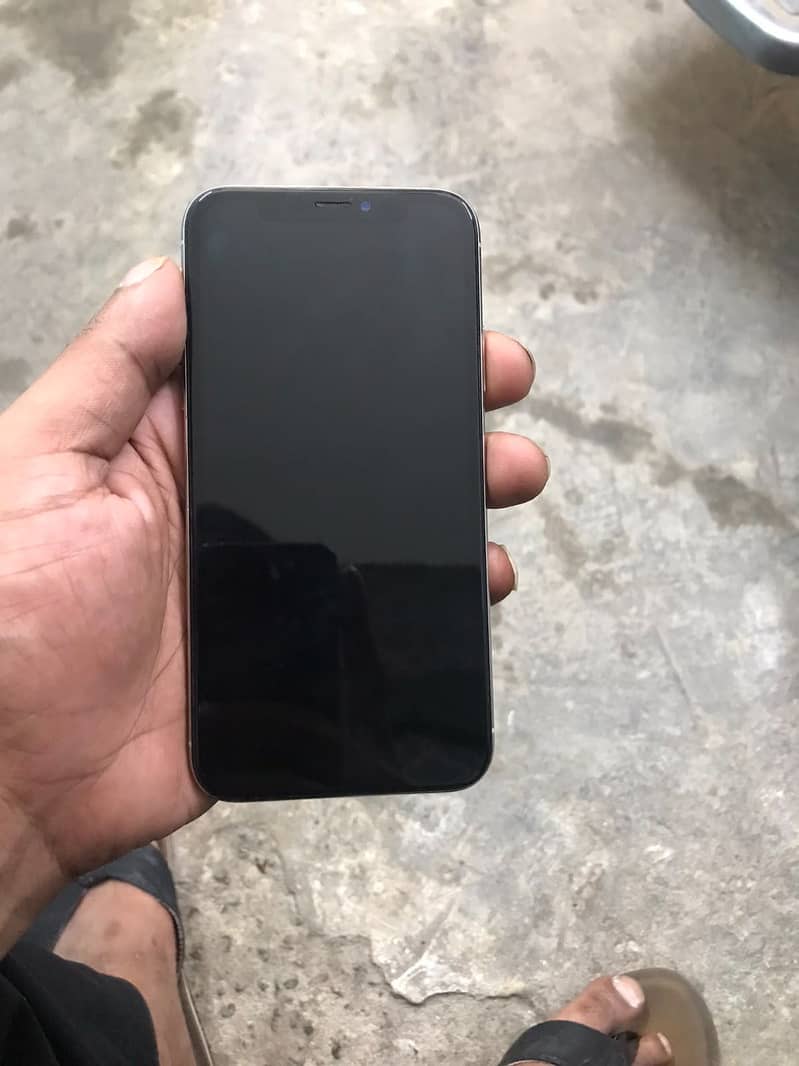 Apple iPhone X 6