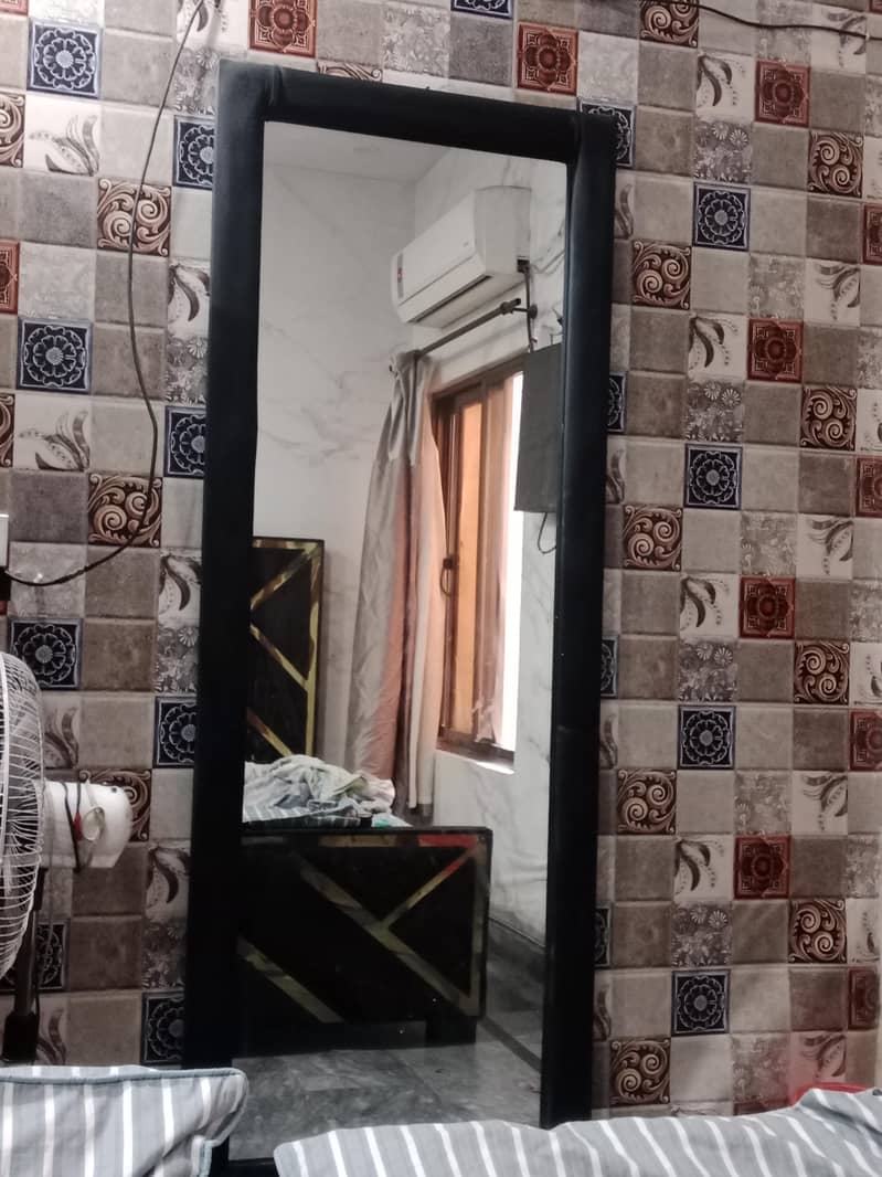 11inchs mirror 0