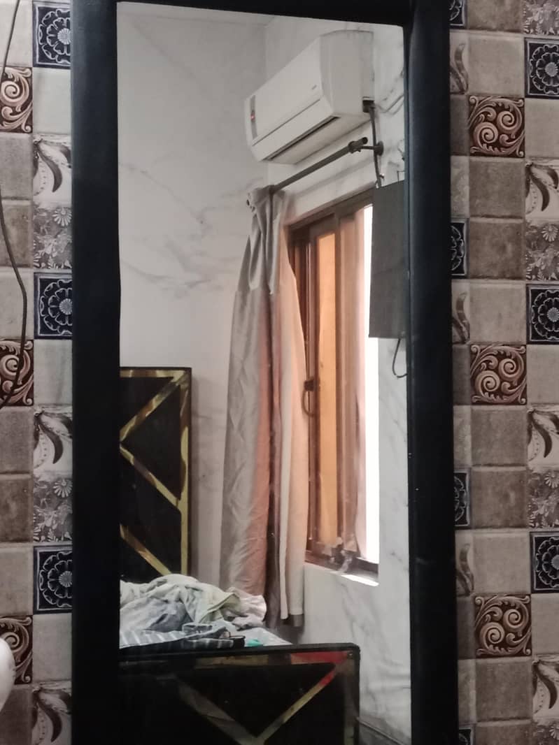 11inchs mirror 1