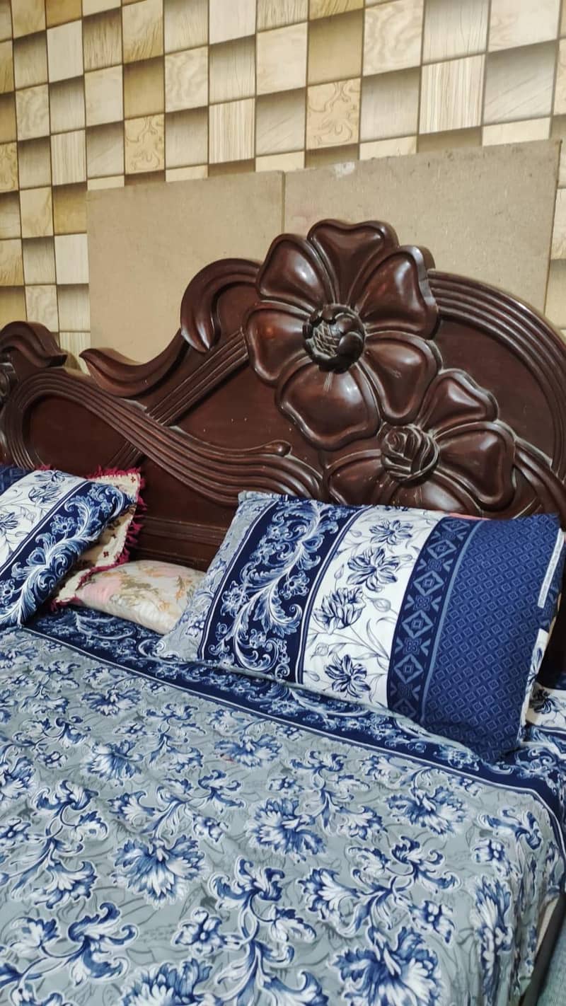 king bed sheesham 2
