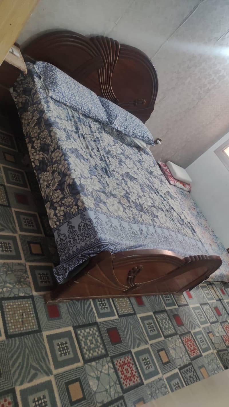 king bed sheesham 11
