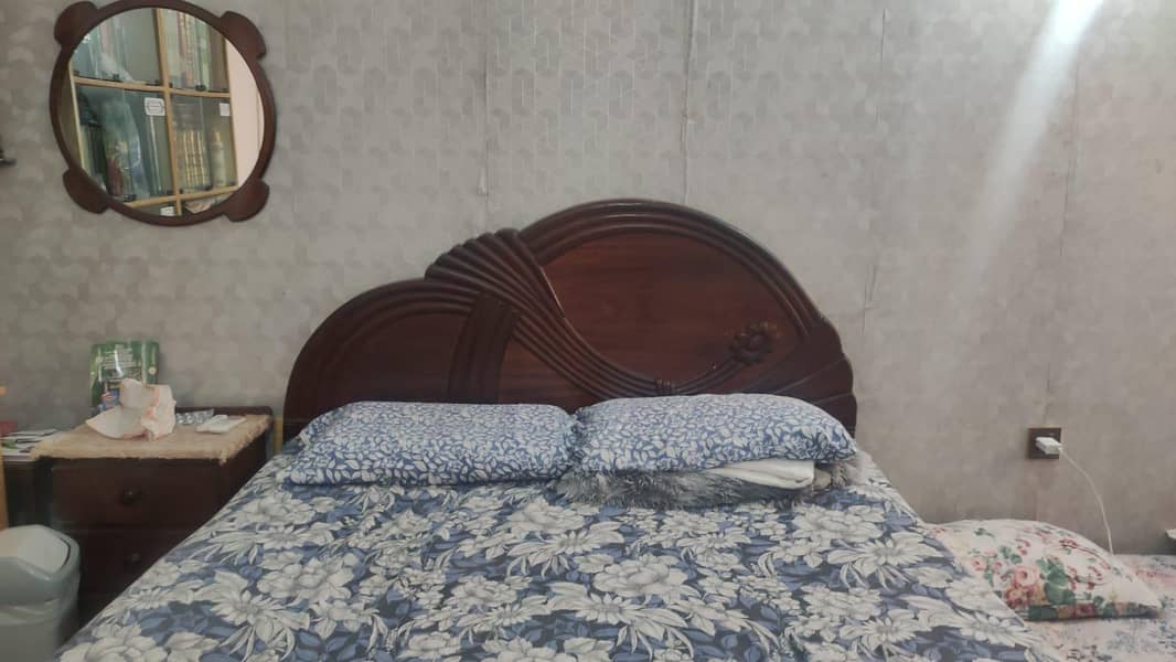 king bed sheesham 13