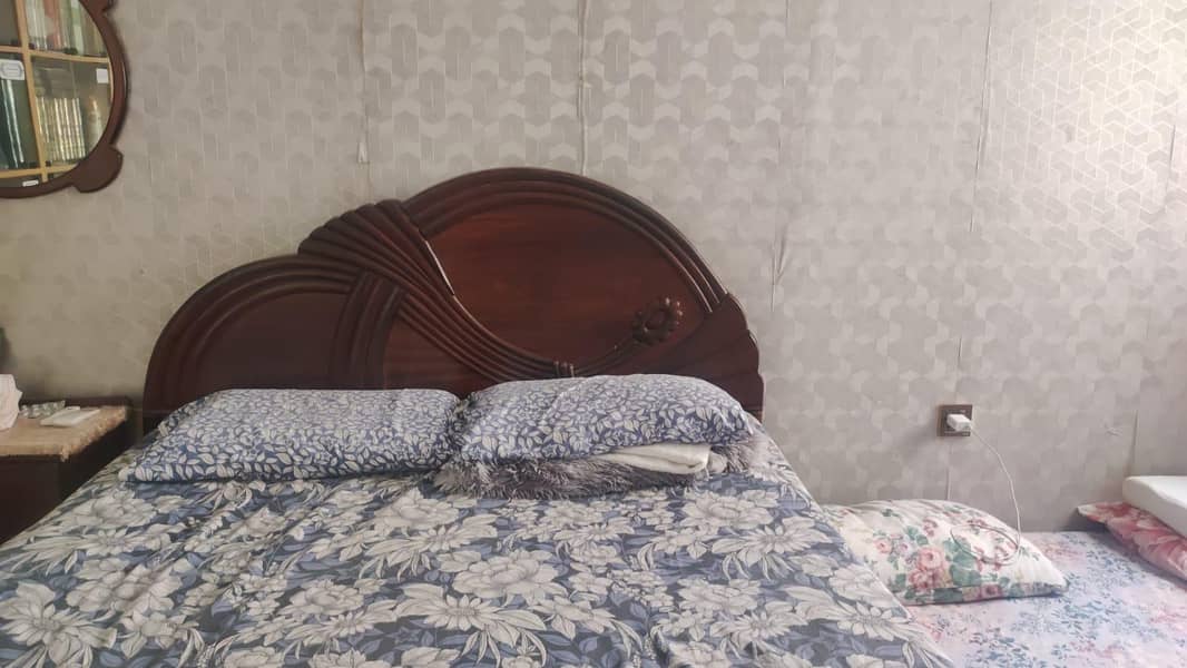 king bed sheesham 14