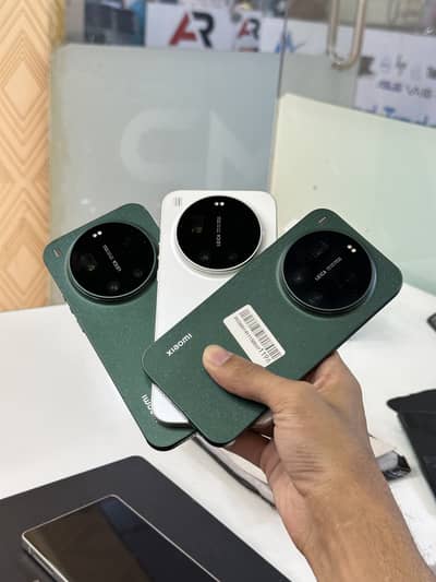 Xiaomi 17 Ultra 512GB 12/512 Pta Approved Waterpack
