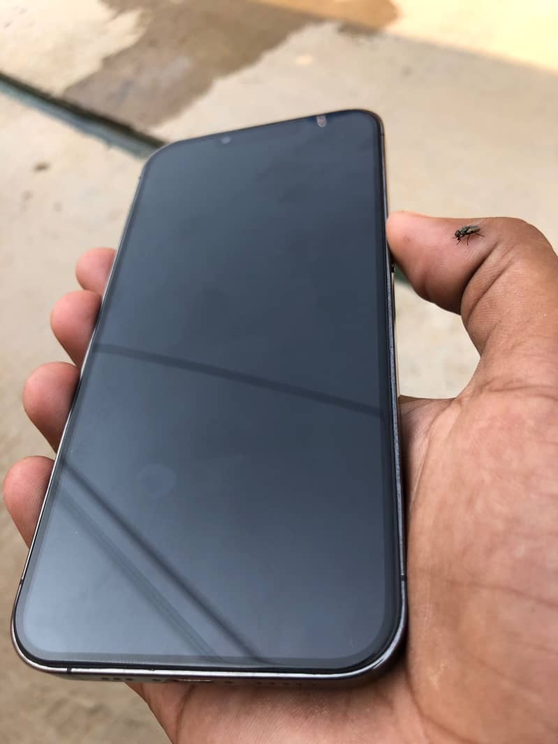 Apple iPhone 13 Pro 4