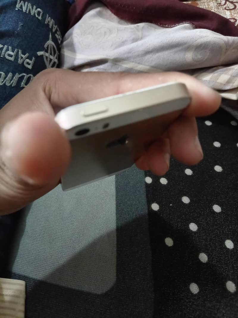 Apple iPhone SE 4