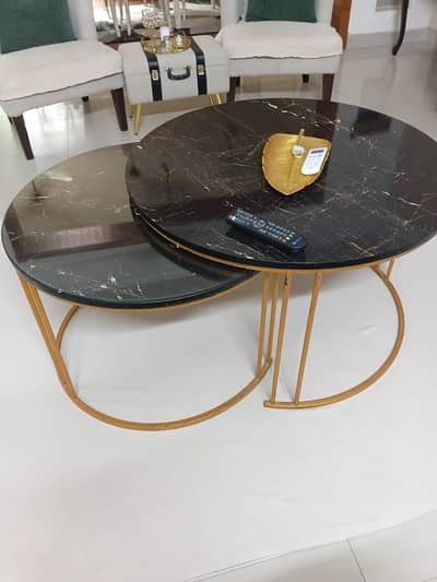 Round Table