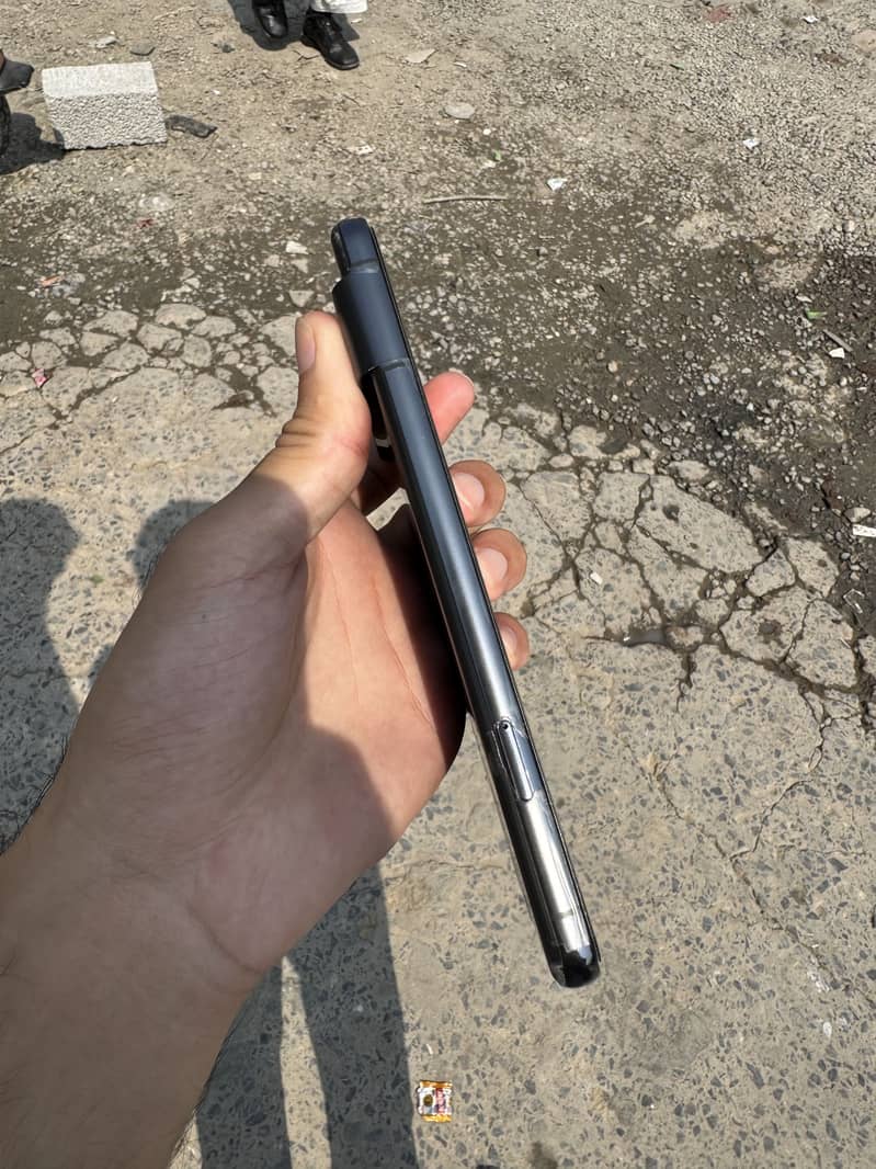 Google Pixel 8 Pro 4