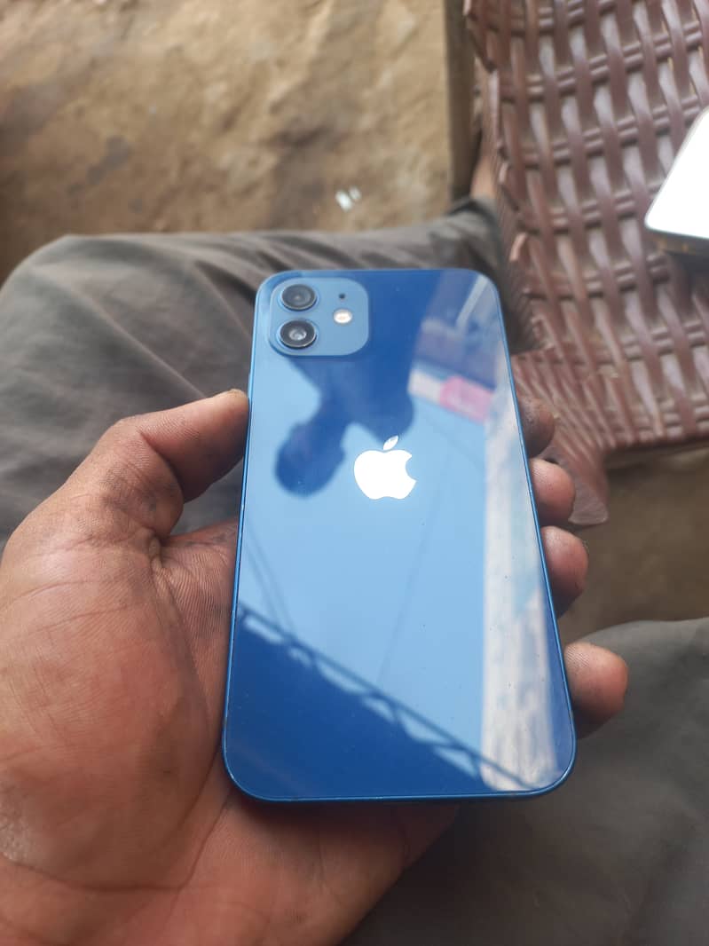 Apple iPhone 12 2