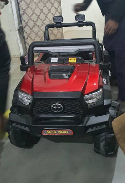 Electric 4x4 kids jeep with remote control