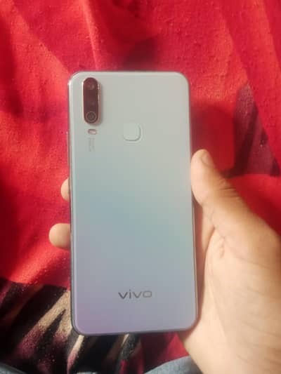 Vivo Y17