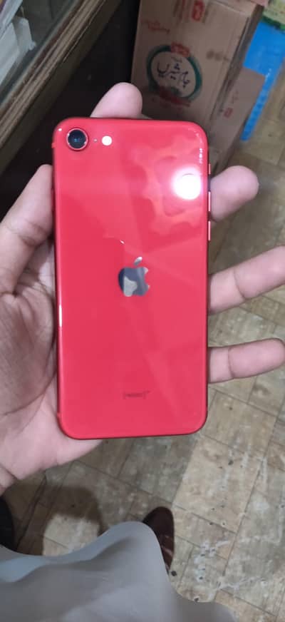 Apple iPhone SE