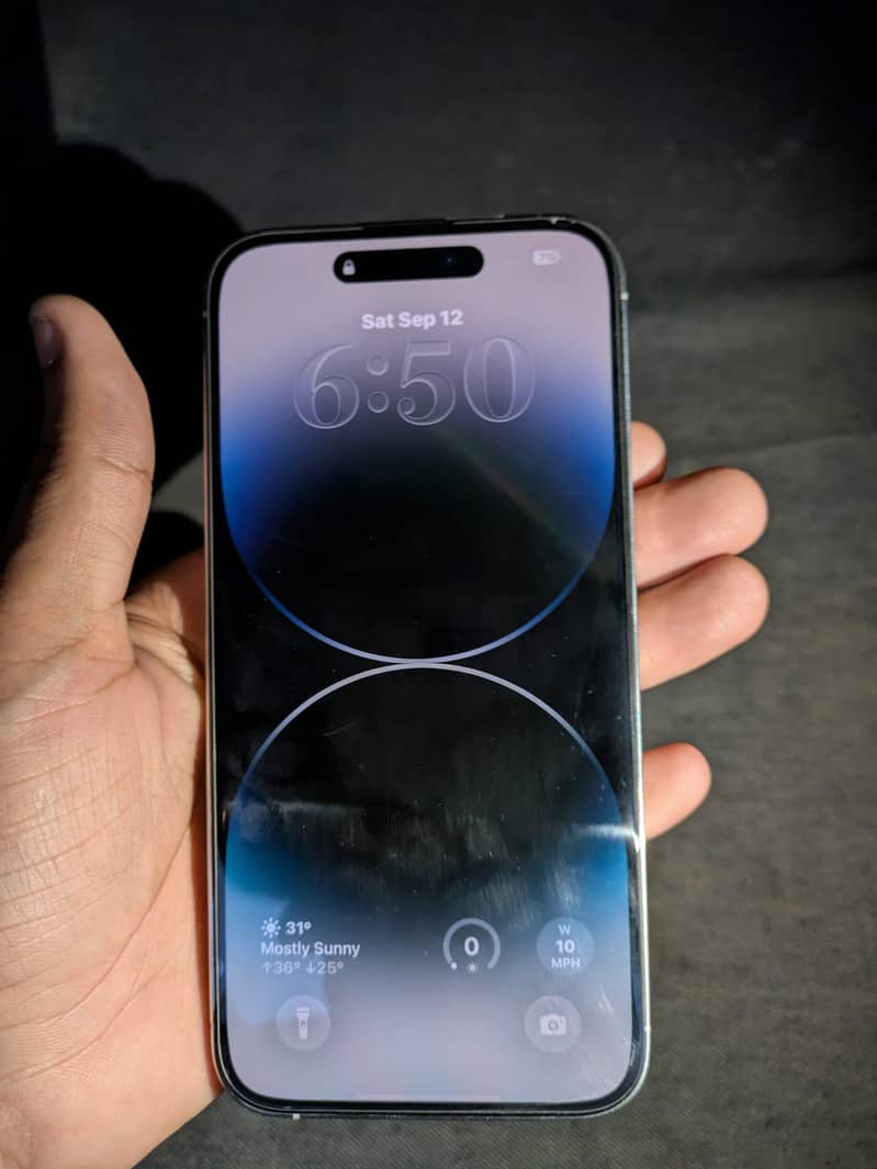 Apple iPhone 14 Pro Max 1