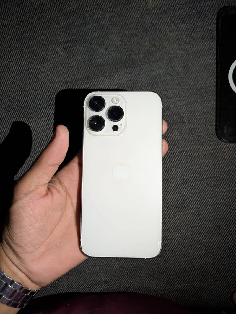 Apple iPhone 14 Pro Max 2