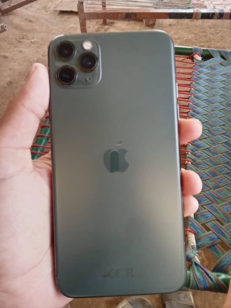Apple iPhone 11 Pro Max 1