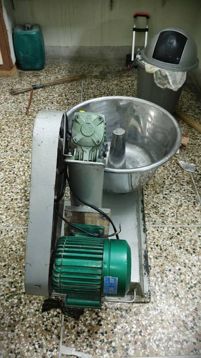 dough mixer machine (Aata or flour mixer)