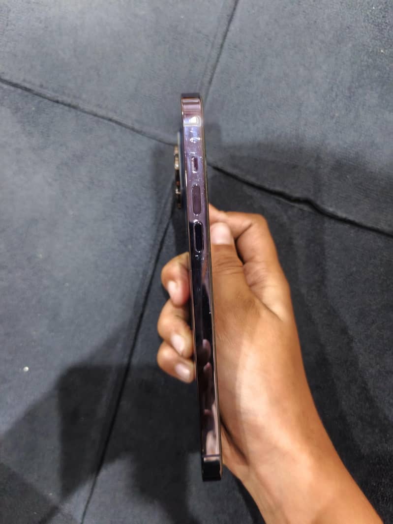 Apple iPhone 14 Pro Max 3