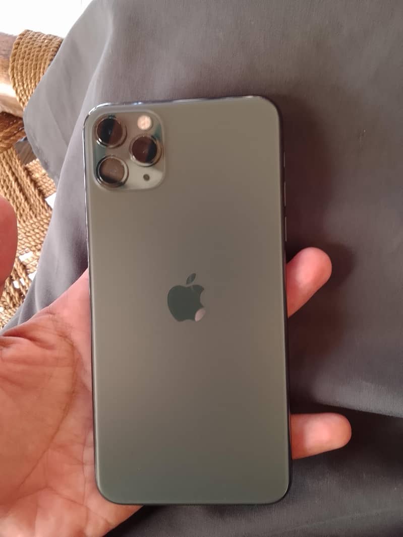 Apple iPhone 11 Pro Max 3