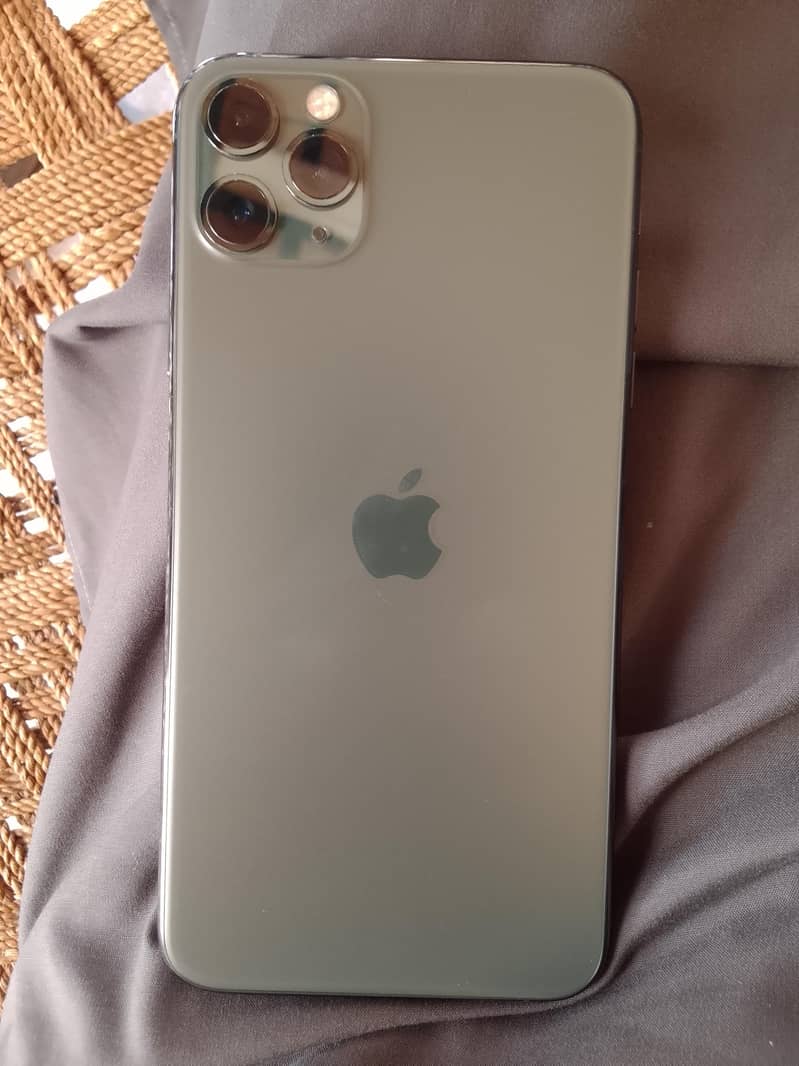 Apple iPhone 11 Pro Max 9