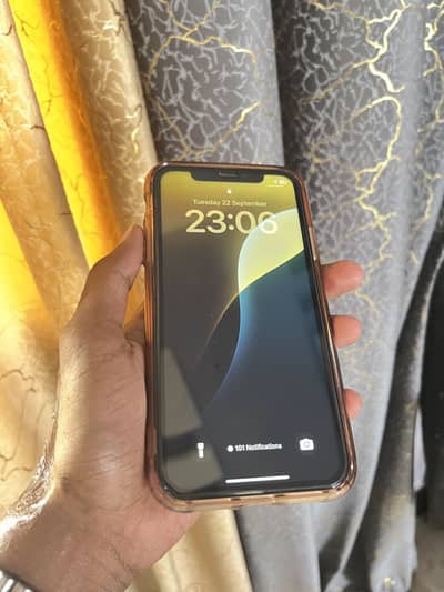 Apple iPhone XR