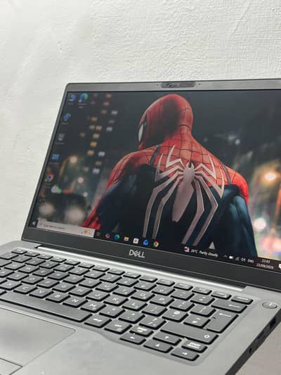 laptop Dell Latitude 7300