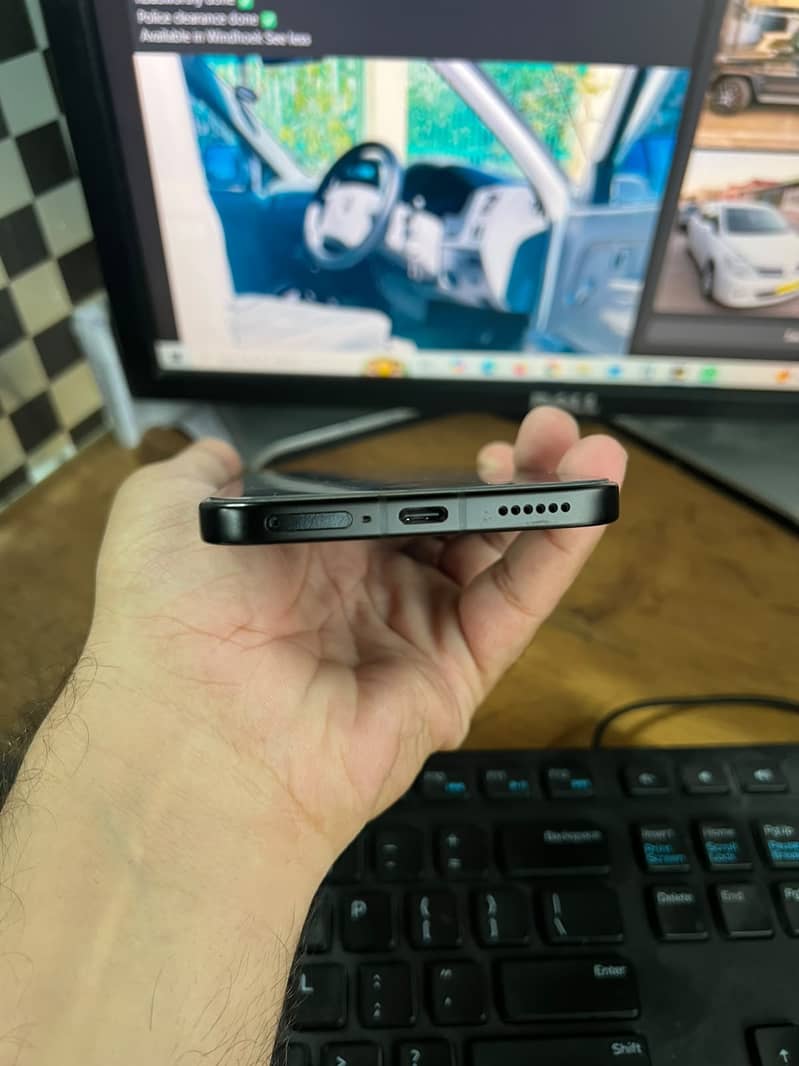 Infinix Note 60 Black 5