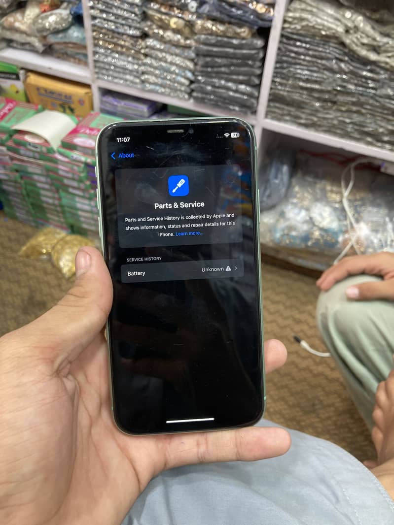 Apple iPhone 11 4