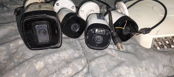 4 cameras 8CH DVR 500GP hard drive