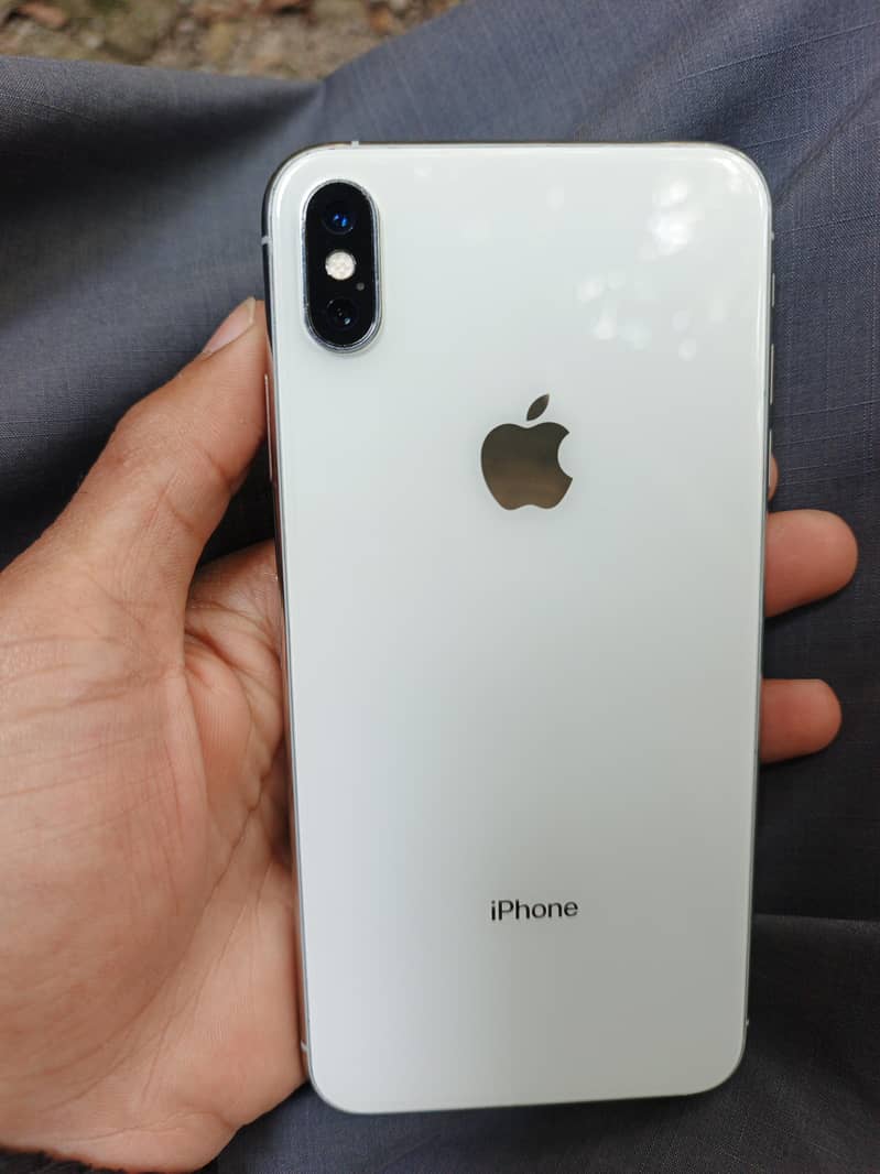 Apple iPhone X max 3