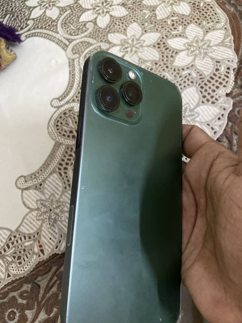 Apple iPhone 13 Pro Max 3