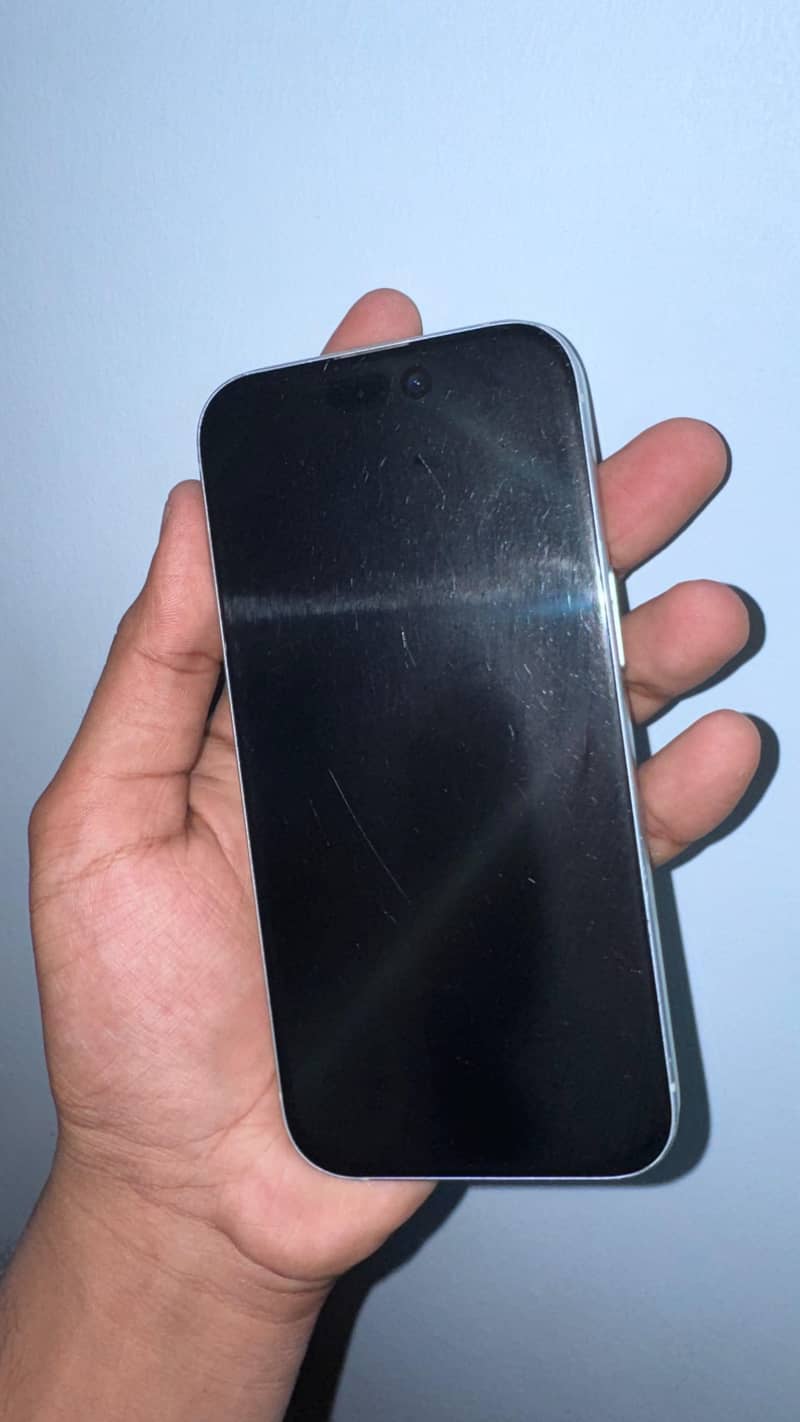 Apple iPhone 15 3