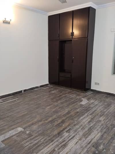 5 MARLA DOUBLE STOREY DOUBLE UNIT FOR SALE IN JOHAR TOWN