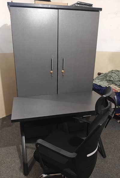 special deal for everyone  Wardrobelmari, Office Chair & Table For