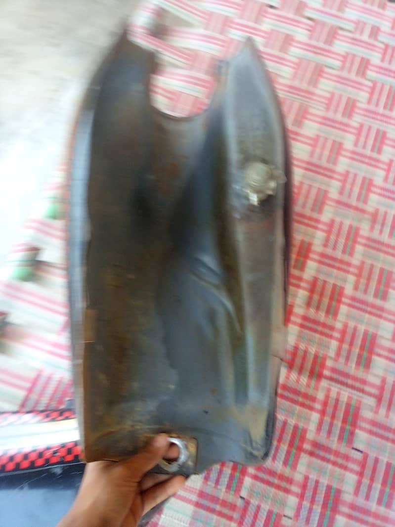 Fuel tank 4