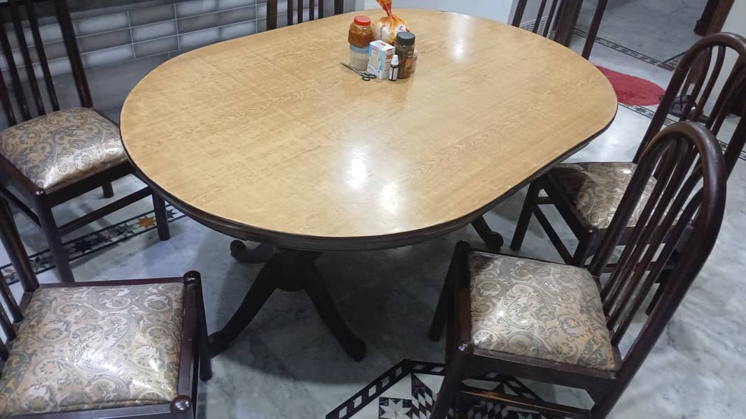 Dining Table 0