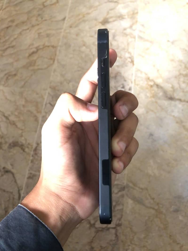 Apple iPhone 14 2