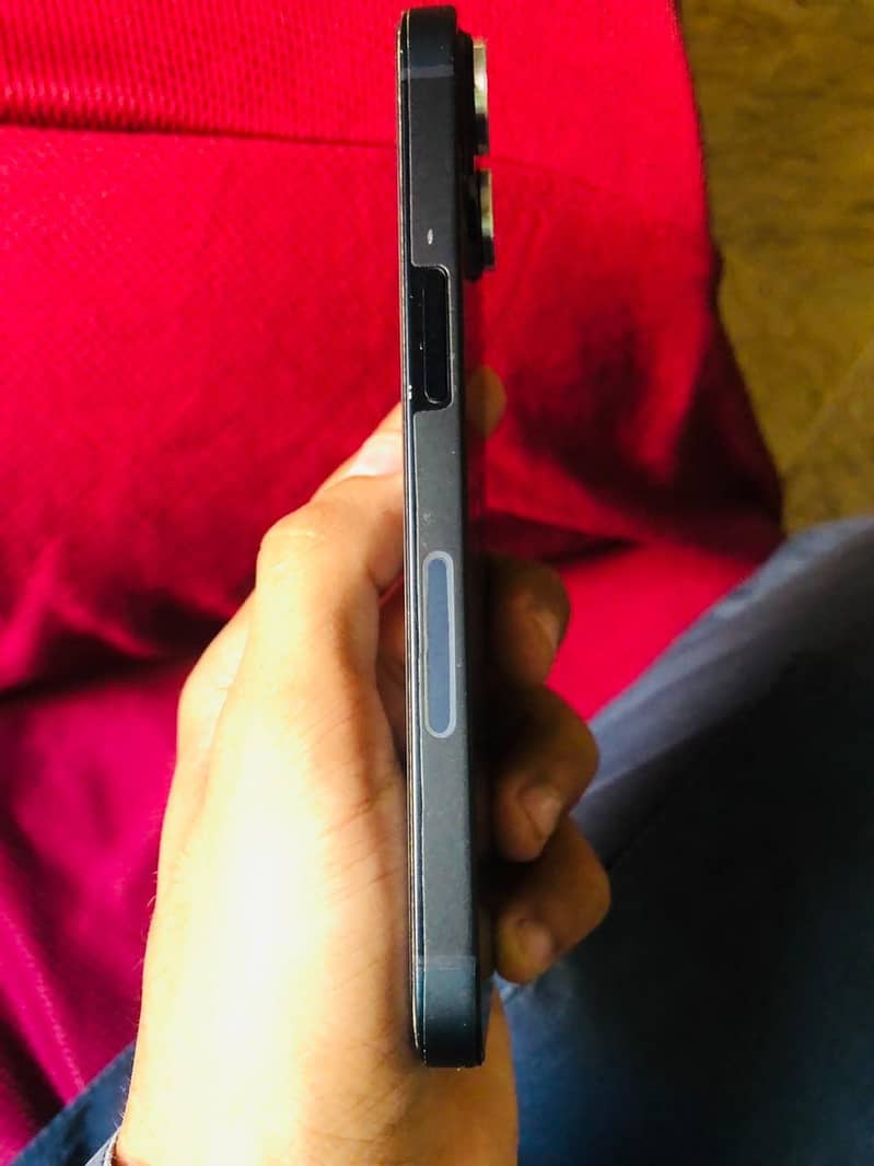 Apple iPhone 14 4