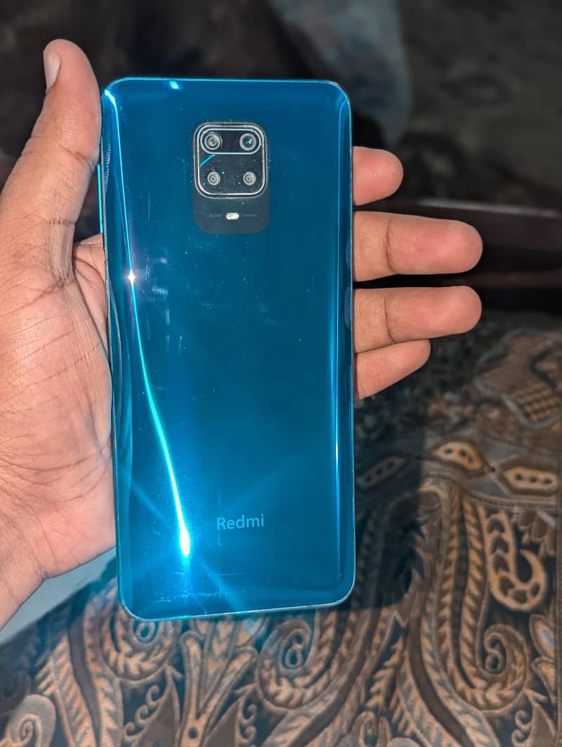 Xiaomi Redmi Note 9S 0