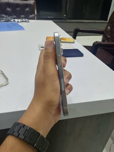 Apple iPhone 13 Pro