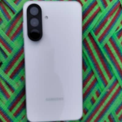 Samsung Mobile A56. . . . . 8/256